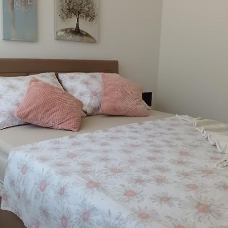 Leona Apartment-Perfect For Four สปลิท ภายนอก รูปภาพ