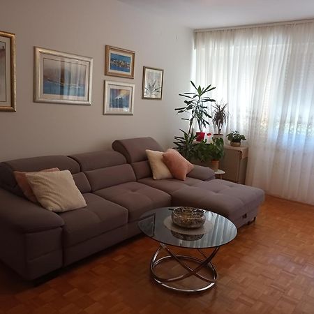 Leona Apartment-Perfect For Four สปลิท ภายนอก รูปภาพ