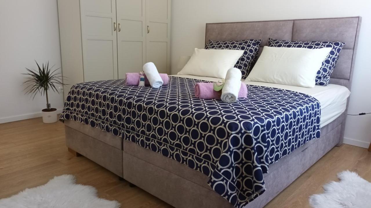 Leona Apartment-Perfect For Four สปลิท ภายนอก รูปภาพ