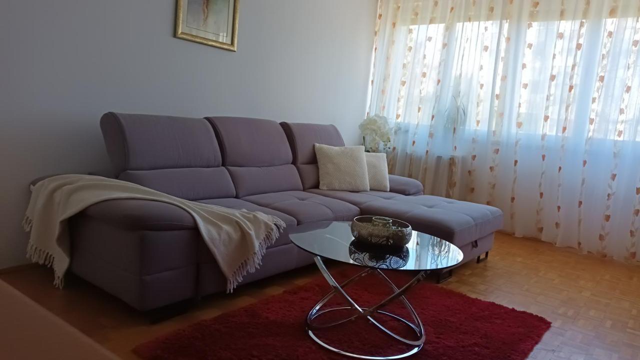 Leona Apartment-Perfect For Four สปลิท ภายนอก รูปภาพ