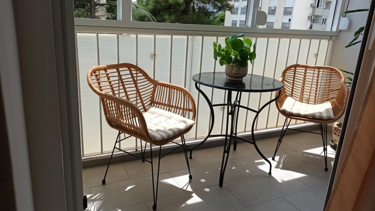 Leona Apartment-Perfect For Four สปลิท ภายนอก รูปภาพ