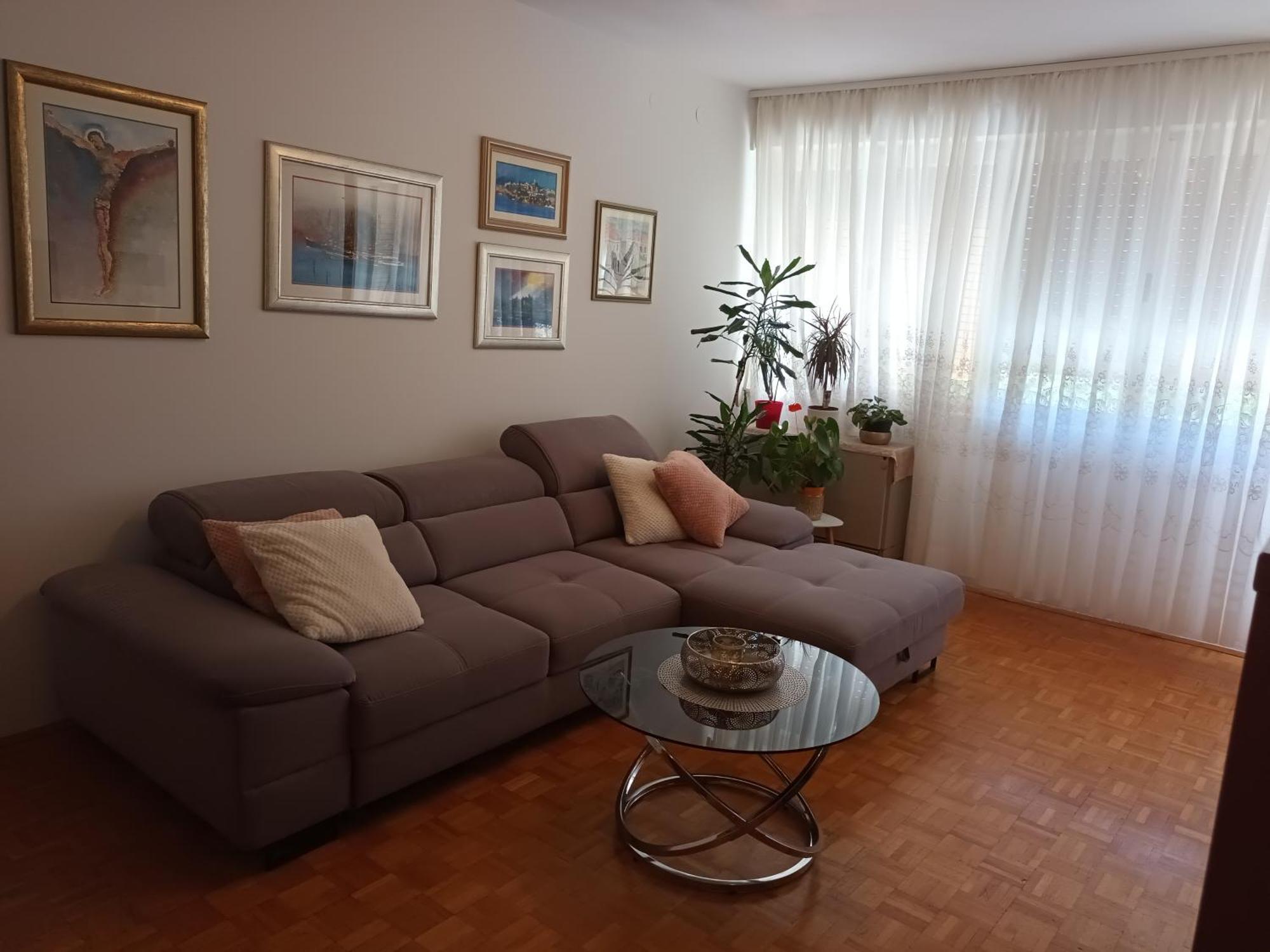 Leona Apartment-Perfect For Four สปลิท ภายนอก รูปภาพ